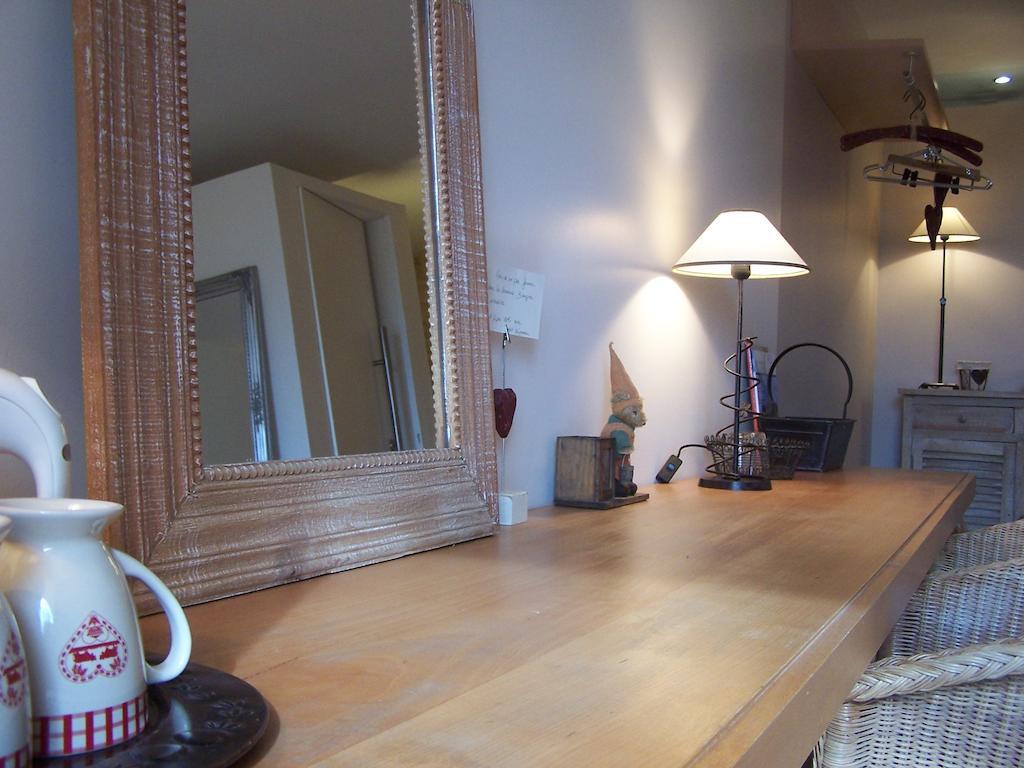 Clos De Pomeir Guest House Pommiers  ภายนอก รูปภาพ