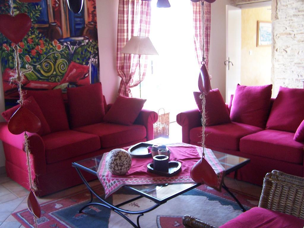 Clos De Pomeir Guest House Pommiers  ภายนอก รูปภาพ